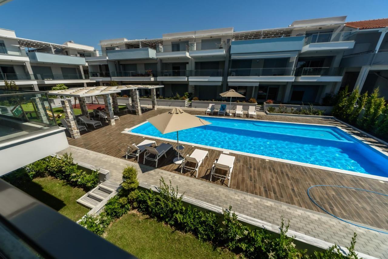 Itaka Familiy Apartments - Halkidiki Suites Com Nikíti Kültér fotó