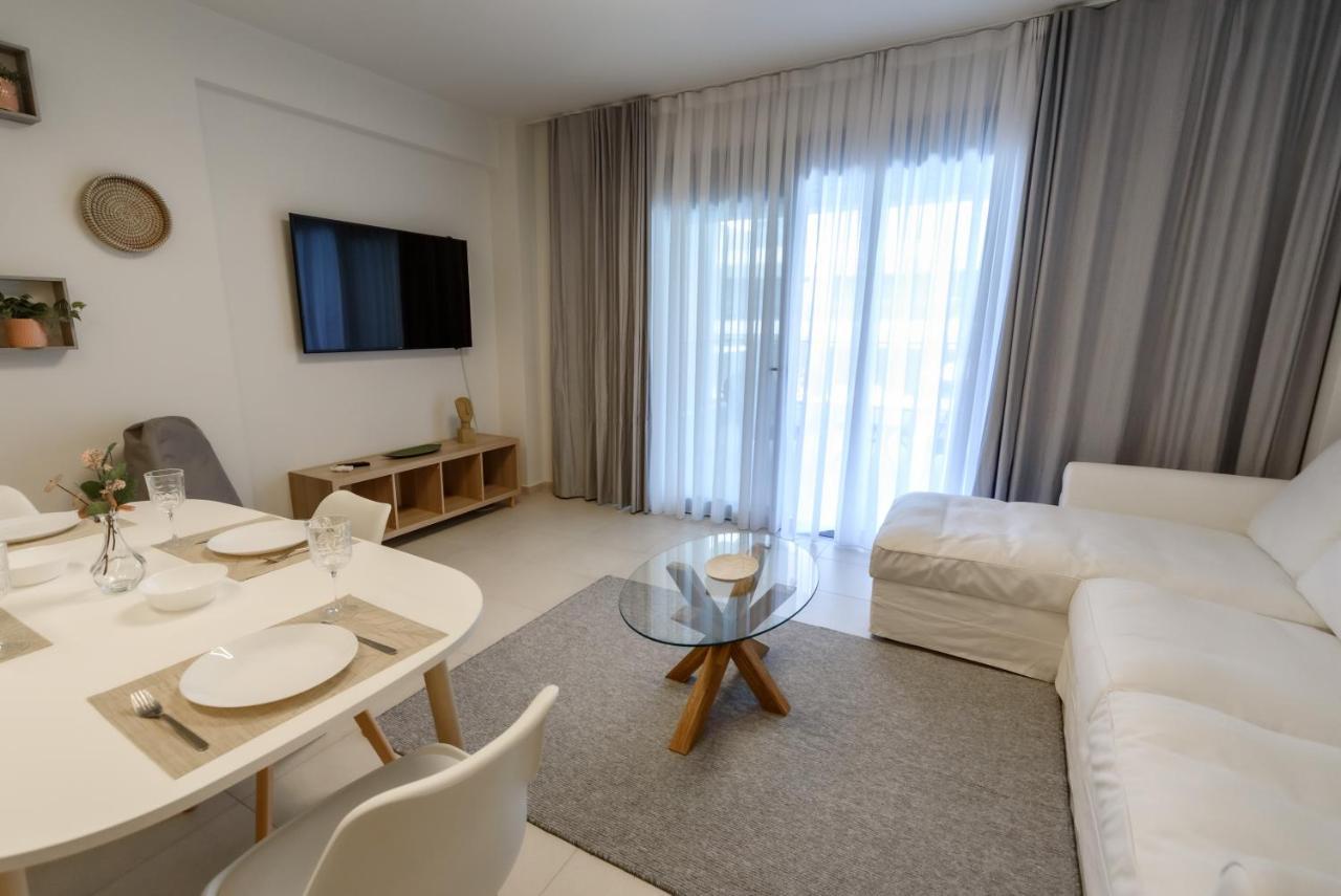 Itaka Familiy Apartments - Halkidiki Suites Com Nikíti Kültér fotó