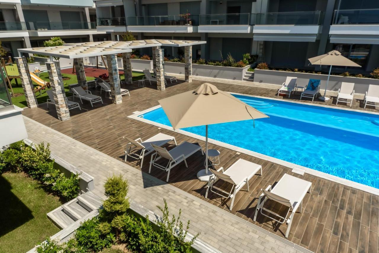 Itaka Familiy Apartments - Halkidiki Suites Com Nikíti Kültér fotó